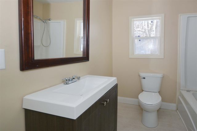 80 Vineyard Avenue, Battle Creek, MI 49037