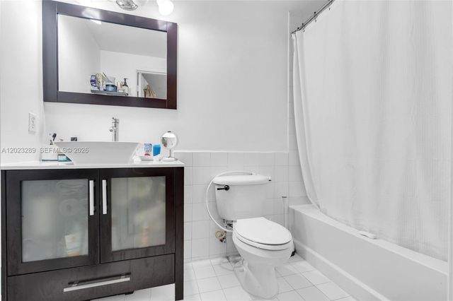 5077 NW 7th Street 517, Miami, FL 33126