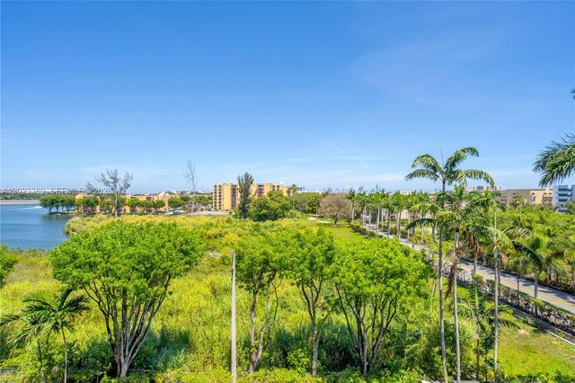 5077 NW 7th Street 517, Miami, FL 33126