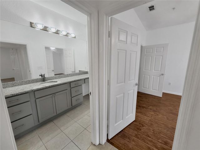 6240 CONTESSA DRIVE 204, Orlando, FL 32829