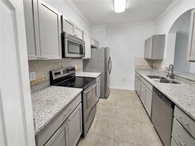6240 CONTESSA DRIVE 204, Orlando, FL 32829