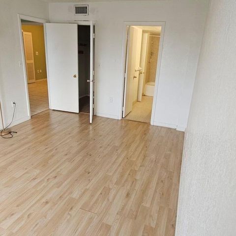 4174 Inverrary Drive 603, Lauderhill, FL 33319