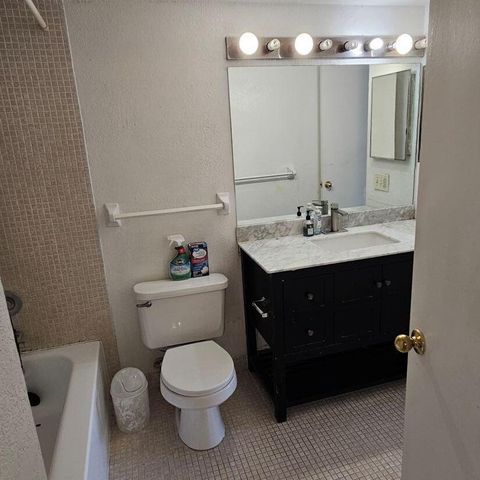 4174 Inverrary Drive 603, Lauderhill, FL 33319