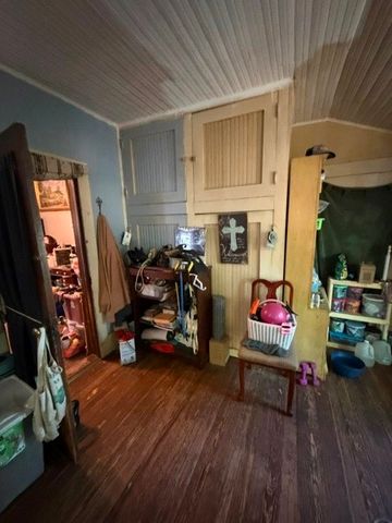 504 W Wardville Street, Cleburne, TX 76033