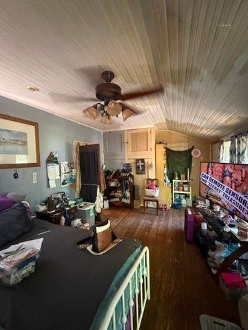 504 W Wardville Street, Cleburne, TX 76033