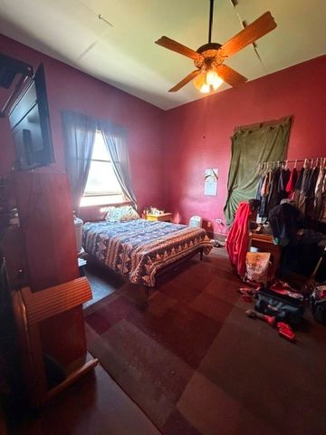 504 W Wardville Street, Cleburne, TX 76033
