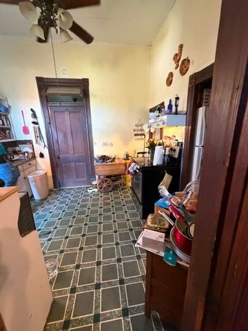 504 W Wardville Street, Cleburne, TX 76033