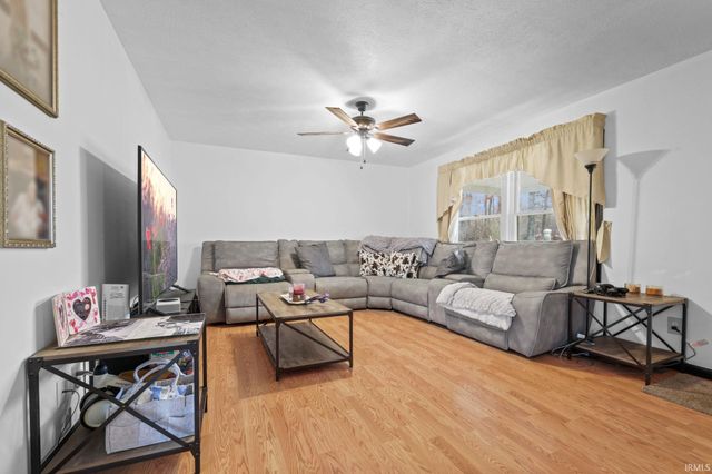 7373 Locust Lake Road, Spencer, IN 47460
