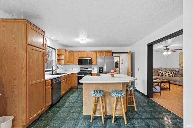 7373 Locust Lake Road, Spencer, IN 47460