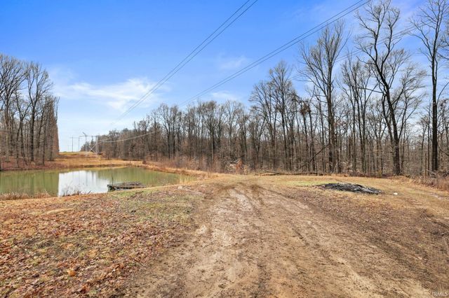 7373 Locust Lake Road, Spencer, IN 47460