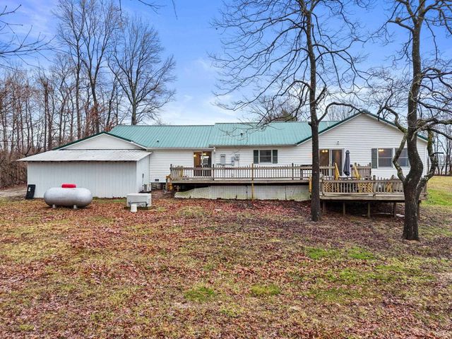 7373 Locust Lake Road, Spencer, IN 47460
