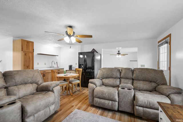 7373 Locust Lake Road, Spencer, IN 47460