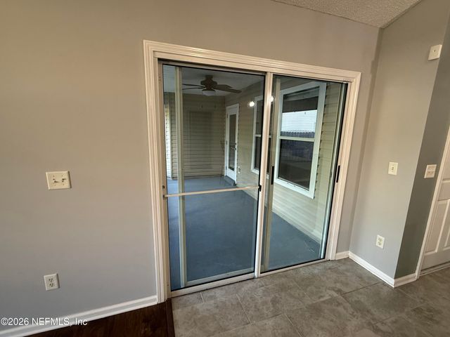 9339 WHISPER GLEN Drive, Jacksonville, FL 32222