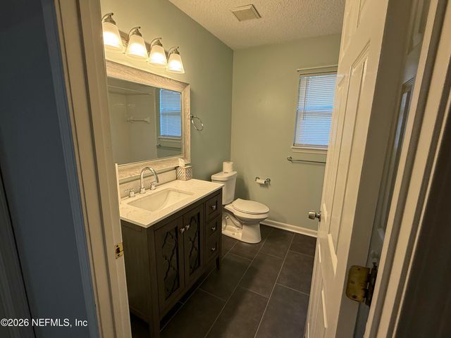 9339 WHISPER GLEN Drive, Jacksonville, FL 32222