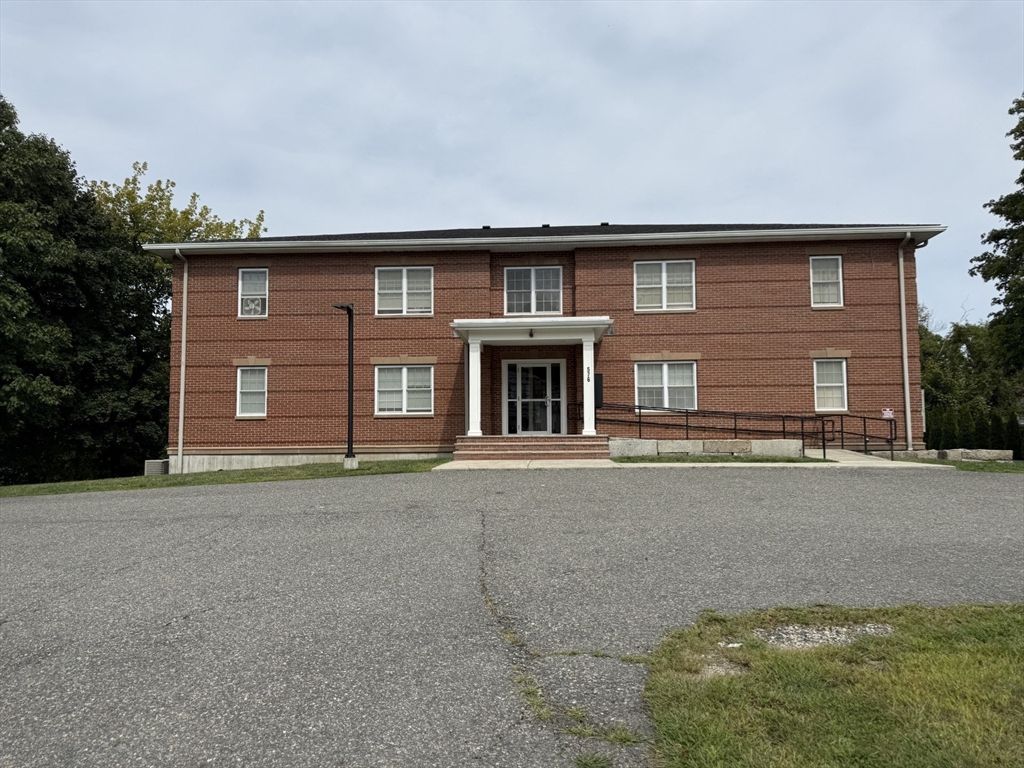 576 South Ave 6, Whitman, MA 02382