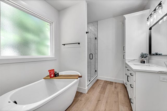 10 Lesmahagow Lane, Bella Vista, AR 72715