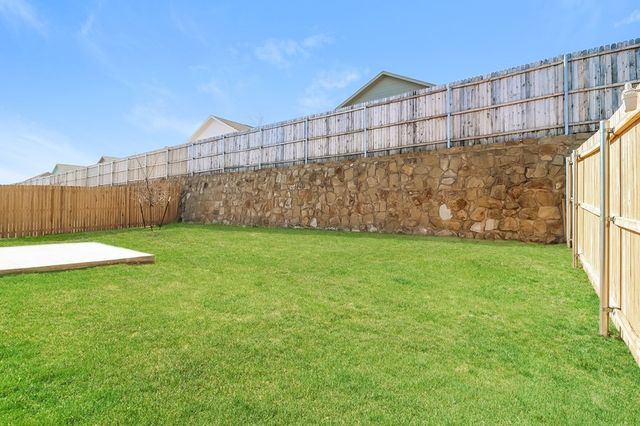 2752 Mistwood Drive, Fort Worth, TX 76108