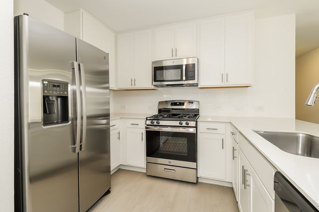 2752 Mistwood Drive, Fort Worth, TX 76108