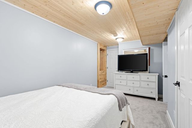 2129 Arkwright Street, Maplewood, MN 55117