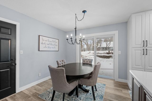 2129 Arkwright Street, Maplewood, MN 55117