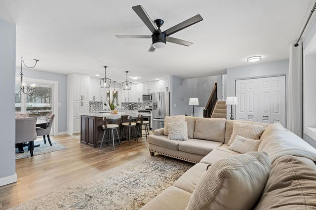 2129 Arkwright Street, Maplewood, MN 55117