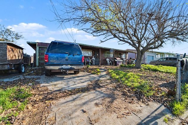 3899 Brougham Way, Olivehurst, CA 95961