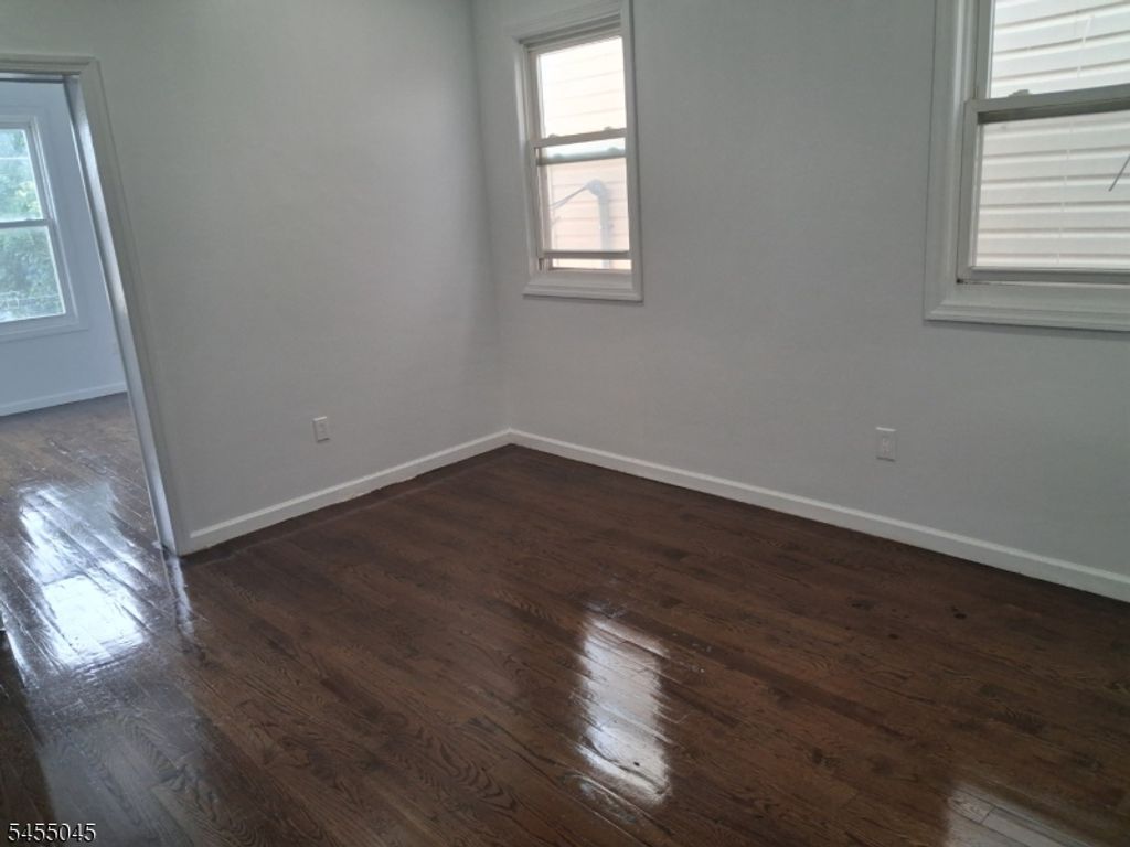 80 Beverly St, Newark City, NJ 07108 — photo 5