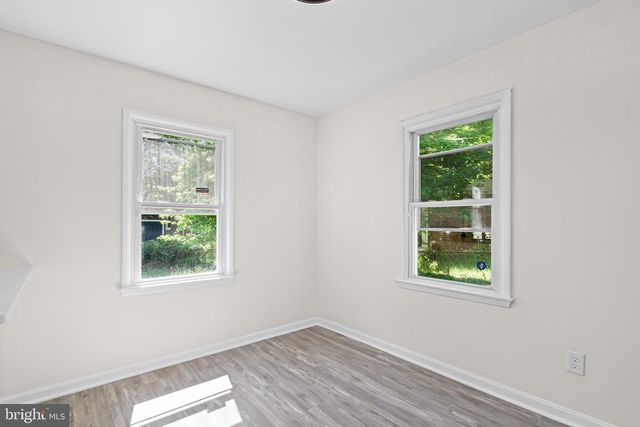 1142 LINDEN AVE, Takoma Park, MD 20912