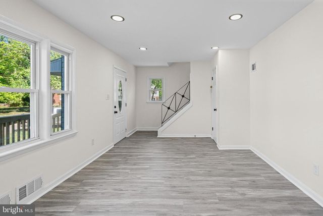 1142 LINDEN AVE, Takoma Park, MD 20912