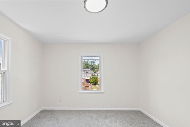 1142 LINDEN AVE, Takoma Park, MD 20912