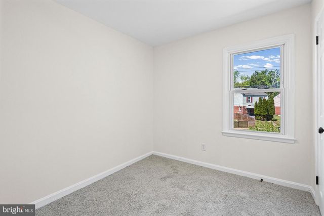 1142 LINDEN AVE, Takoma Park, MD 20912