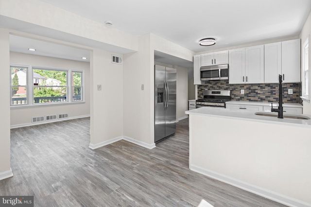 1142 LINDEN AVE, Takoma Park, MD 20912