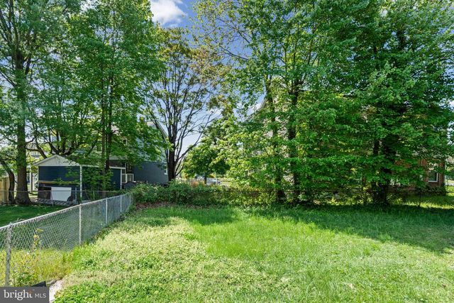 1142 LINDEN AVE, Takoma Park, MD 20912