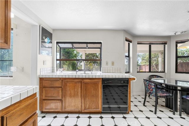 10133 Saddlehill, Rancho Cucamonga, CA 91737