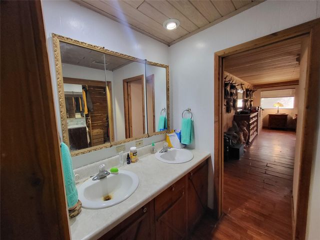 70 Tin House Cove Rd, Lorida, FL 33857