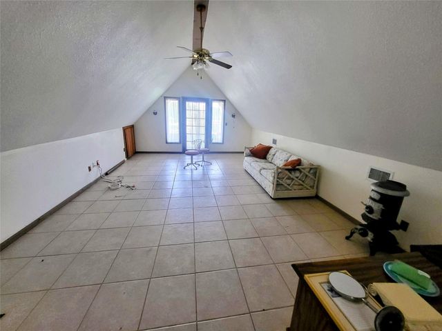 70 Tin House Cove Rd, Lorida, FL 33857