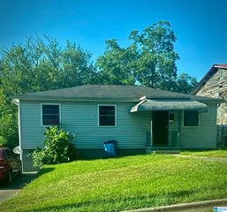 1436 PRINCETON AVENUE N, Tarrant, AL 35217