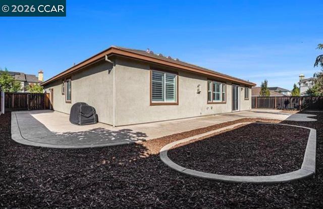 2284 Demartini Ln, Brentwood, CA 94513