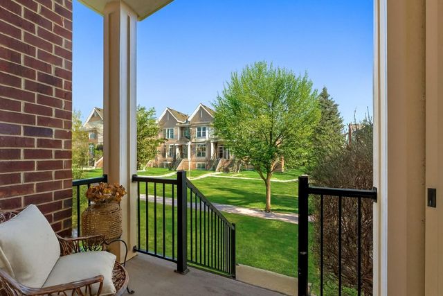 8139 Oakview Lane N, Maple Grove, MN 55369