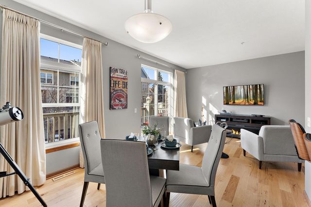 8139 Oakview Lane N, Maple Grove, MN 55369