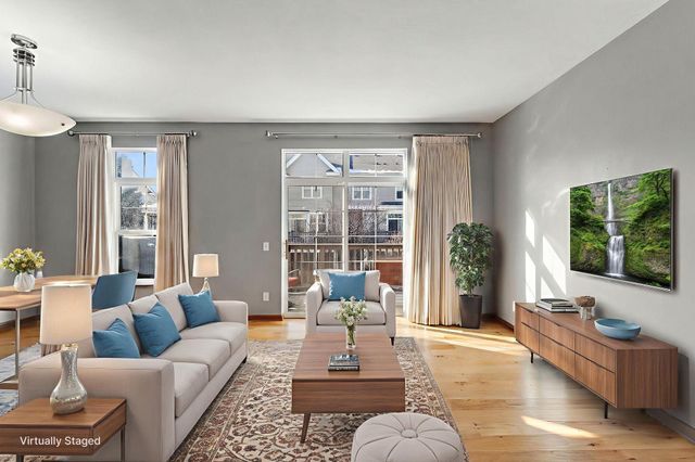 8139 Oakview Lane N, Maple Grove, MN 55369