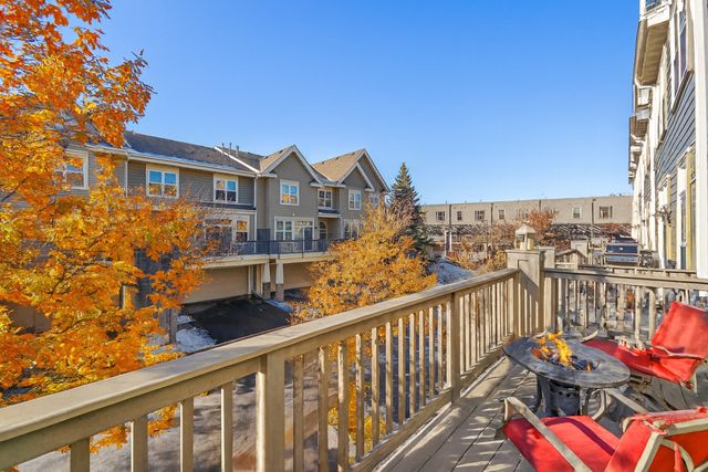 8139 Oakview Lane N, Maple Grove, MN 55369