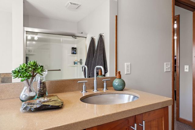 8139 Oakview Lane N, Maple Grove, MN 55369