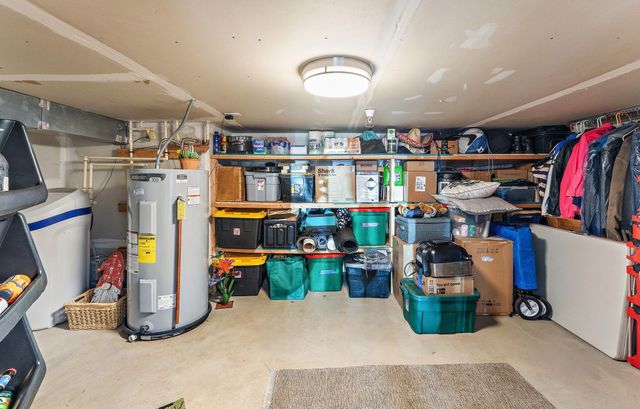 8139 Oakview Lane N, Maple Grove, MN 55369