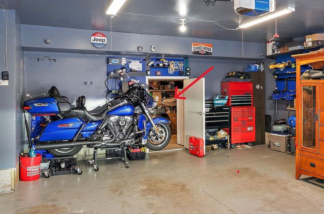 8139 Oakview Lane N, Maple Grove, MN 55369