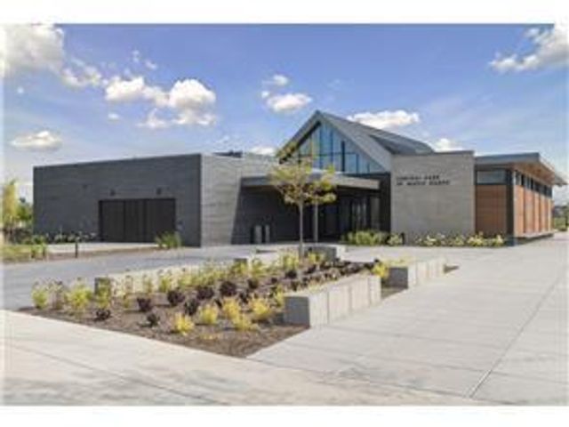 8139 Oakview Lane N, Maple Grove, MN 55369