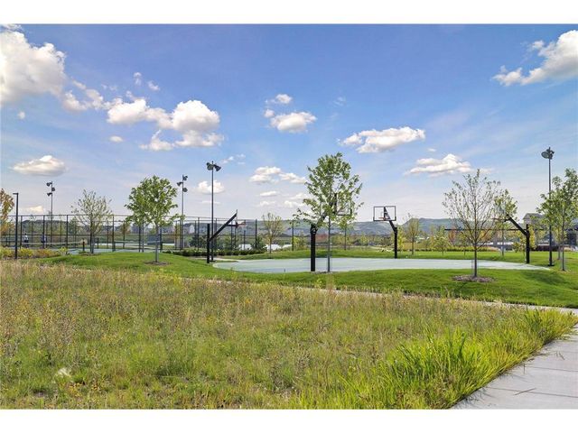 8139 Oakview Lane N, Maple Grove, MN 55369