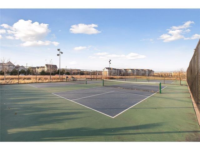 8139 Oakview Lane N, Maple Grove, MN 55369