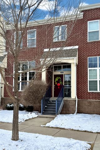 8139 Oakview Lane N, Maple Grove, MN 55369