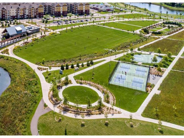 8139 Oakview Lane N, Maple Grove, MN 55369